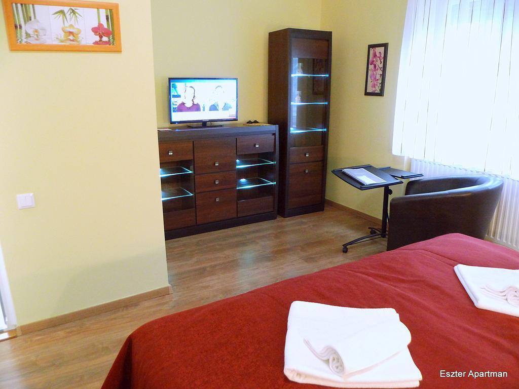 Eszter Apartman 베케슈처버 외부 사진