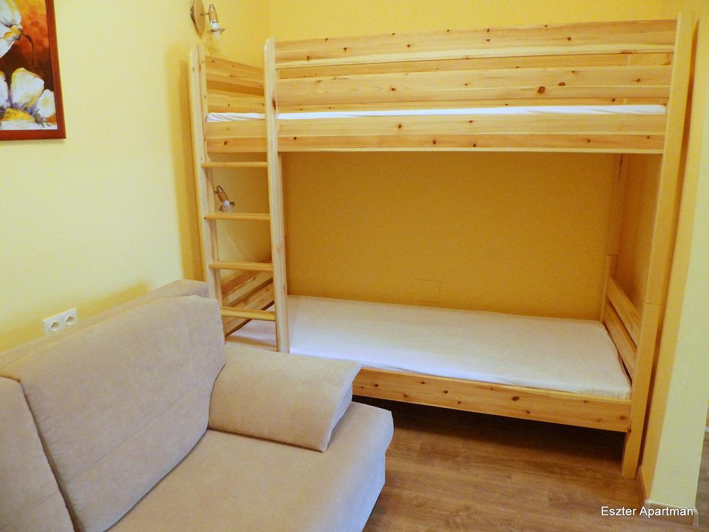 Eszter Apartman 베케슈처버 외부 사진