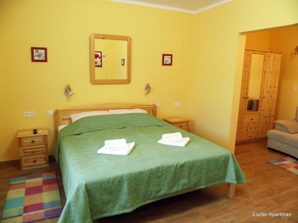 Eszter Apartman 베케슈처버 외부 사진